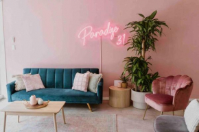 Paradise 31 - Pink oasis in the heart of the GC